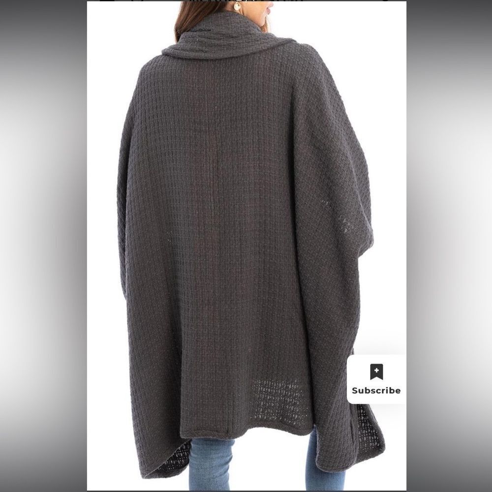SAACHI Waffle Knit Topper Cape Scarf Cardigan Wrap in Dark Gray Cotton One Size - Picture 3 of 12
